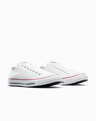 Converse Chuck Taylor All Star basses toile minimaliste, baskets blanches iconiques pour garde-robe capsule été