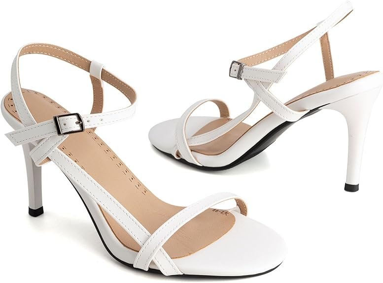 Sandales à talon fin blanc avec fines brides et fermeture cheville, design épuré et élégant pour soirées d'été